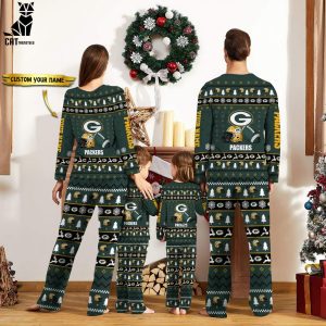 Personalized Green Bay Packers Christmas And Sport Team Green Logo Design Pajamas Set Family