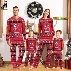 Personalized Kansas City Chiefs Christmas And Sport Team Red Logo Design Pajamas Set Family